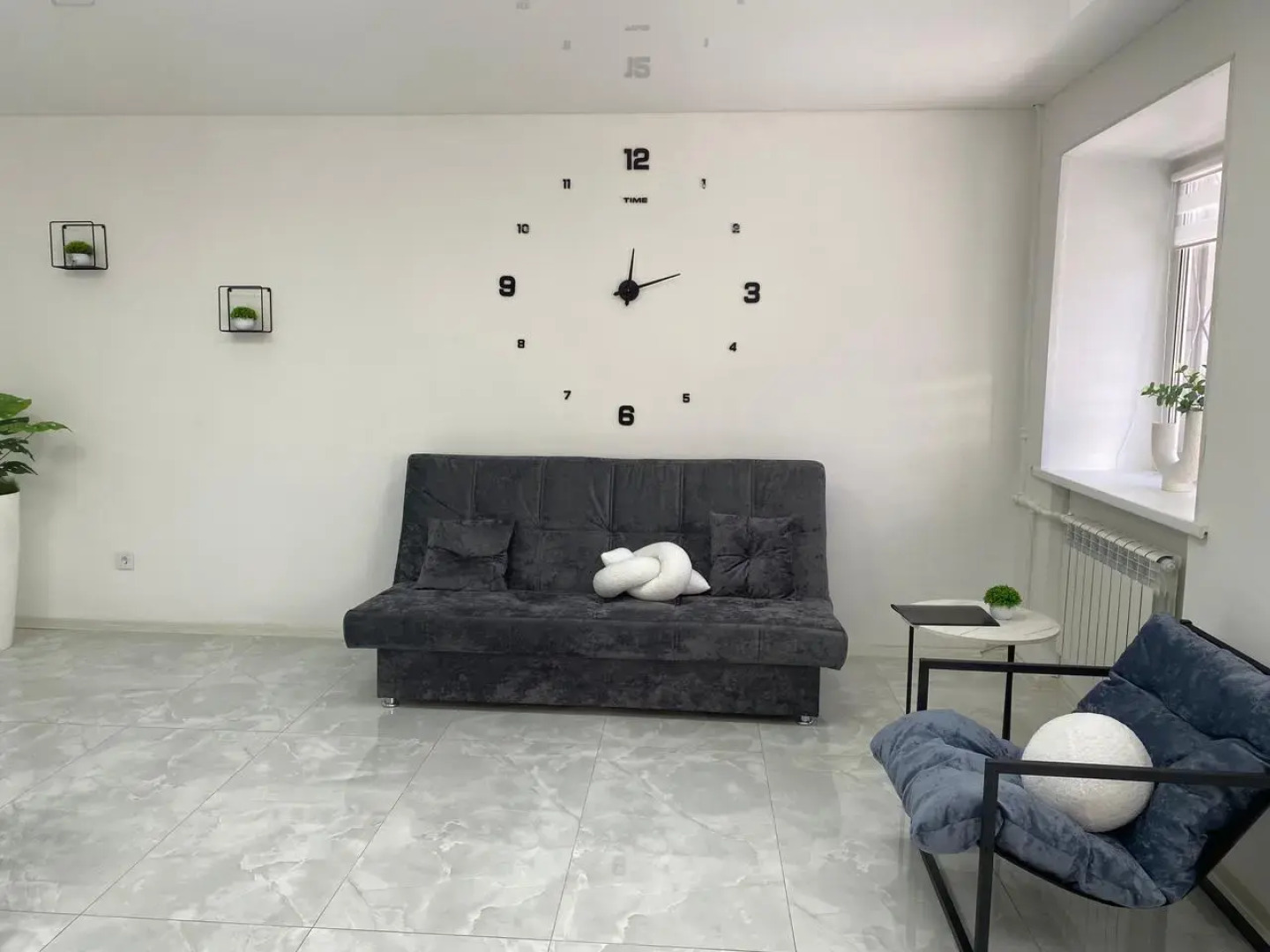 Апартаменты на улице Ванеева 21