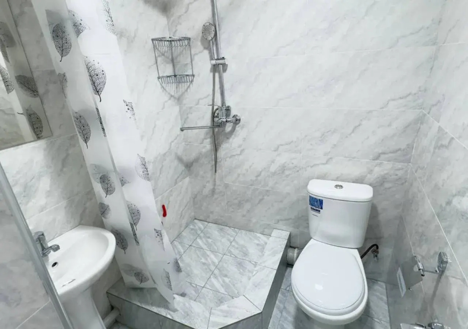 Хостел Parvona