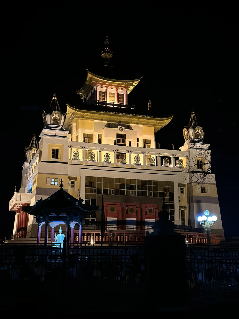 Квартира Уютная чистая рядом с Хурулом