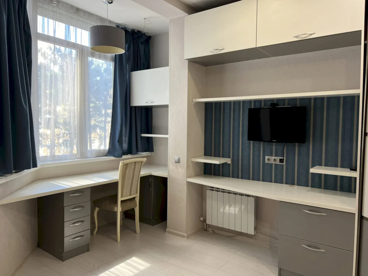 Квартира 8 Просторная 2-к в р-не Дельфинария - до моря 10 мин