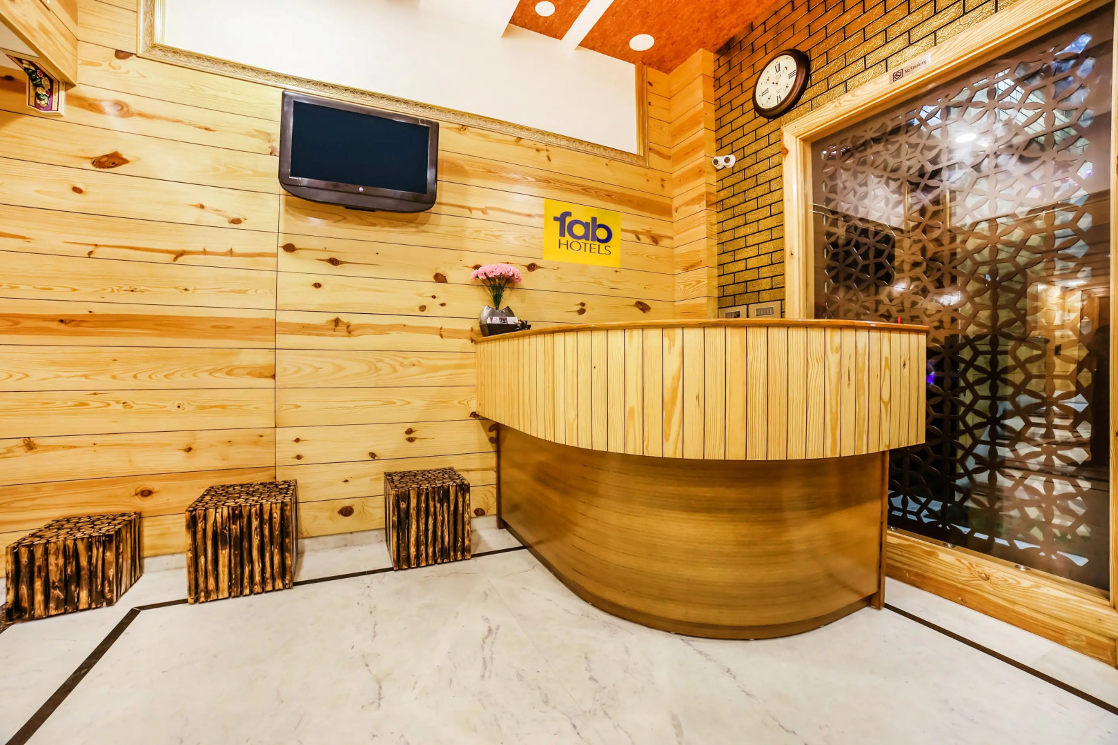 Отель The Lodge