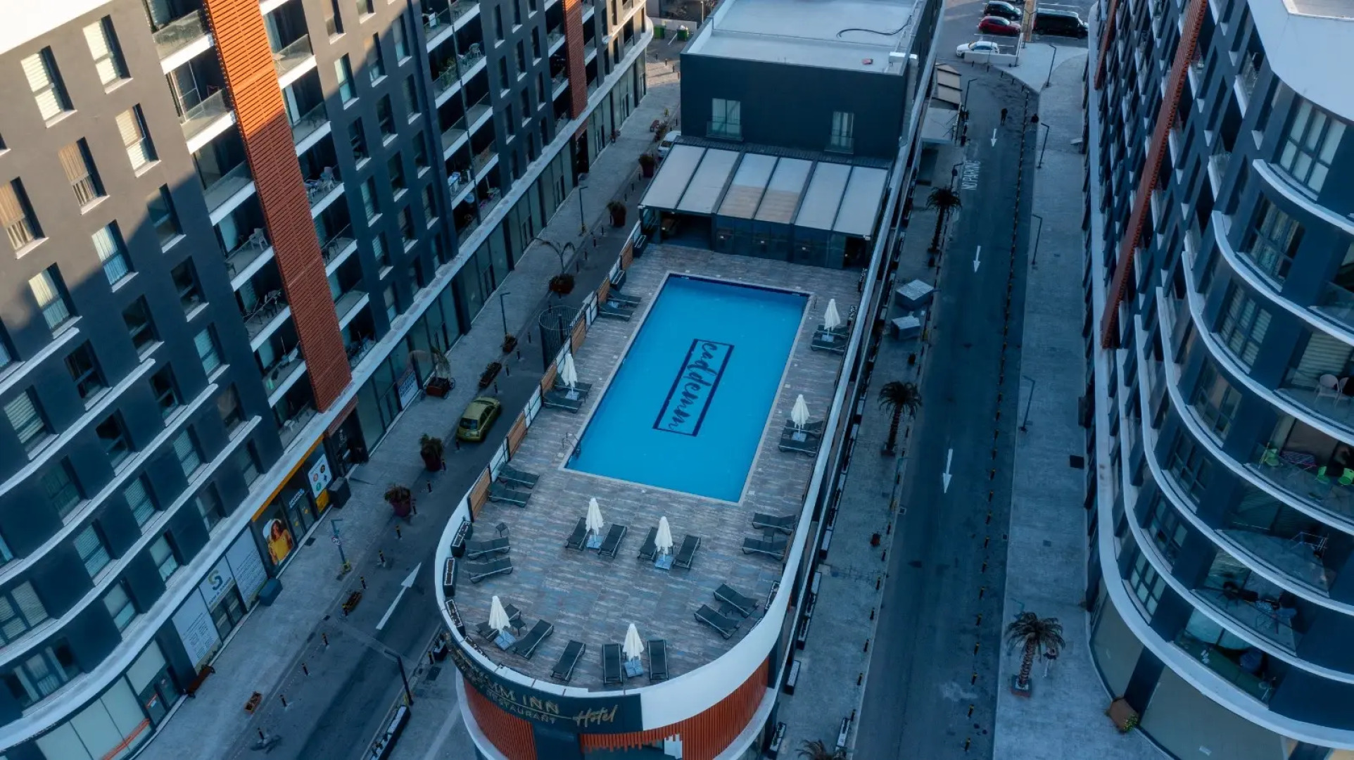 Отель Caddemm İnn