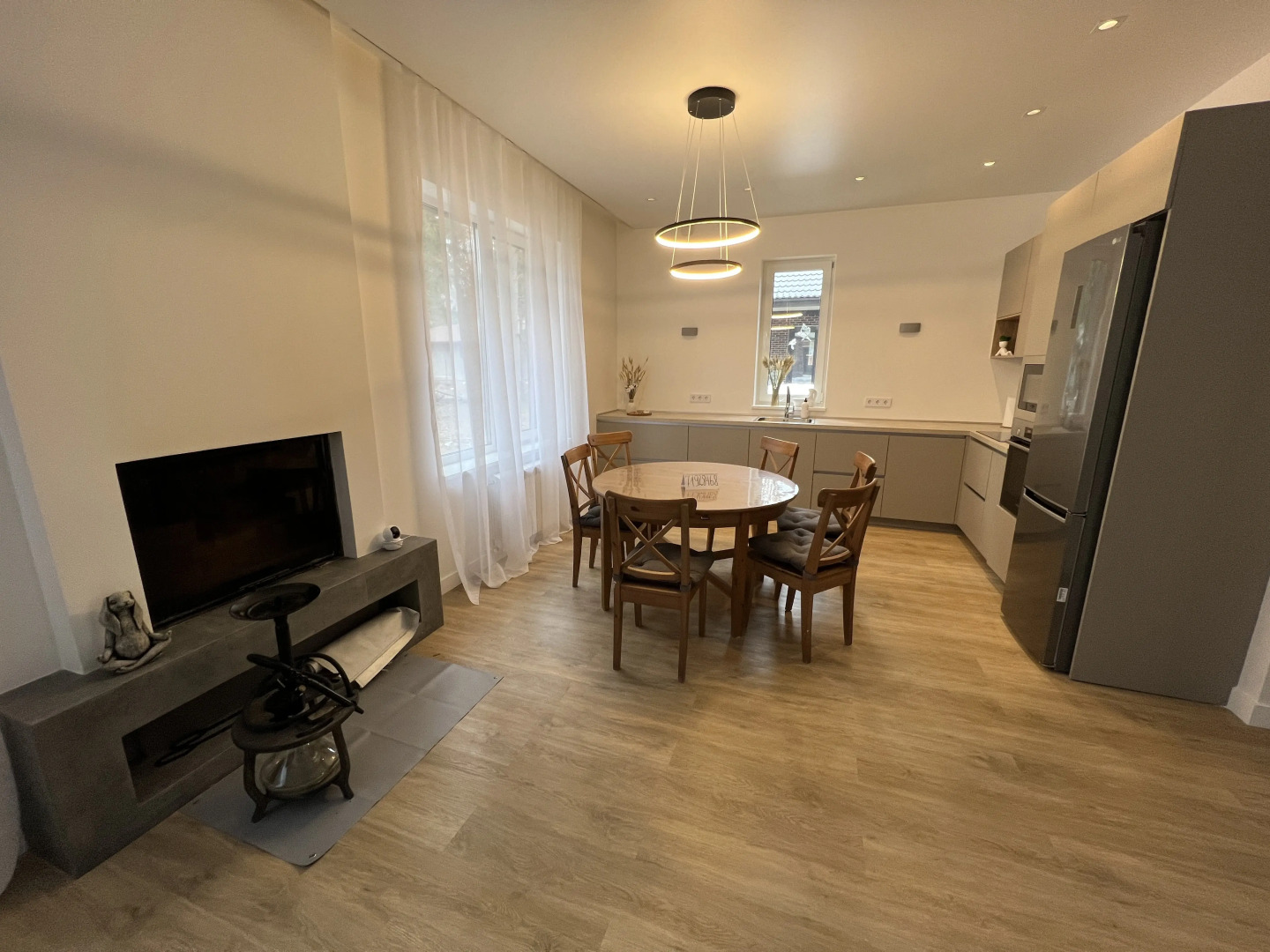 Частный дом с Камином в Сосновом Лесу