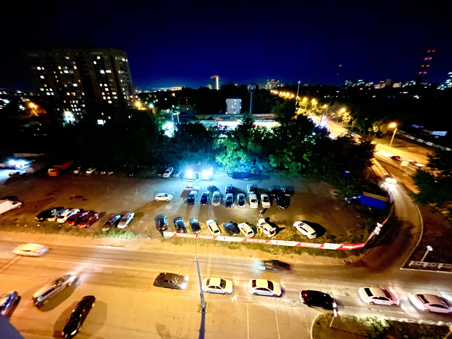 Апартаменты Уютные в ЖК Академический на 8 этаже (рядом с Парком Гагарина) пр-кт К.Маркса, 242