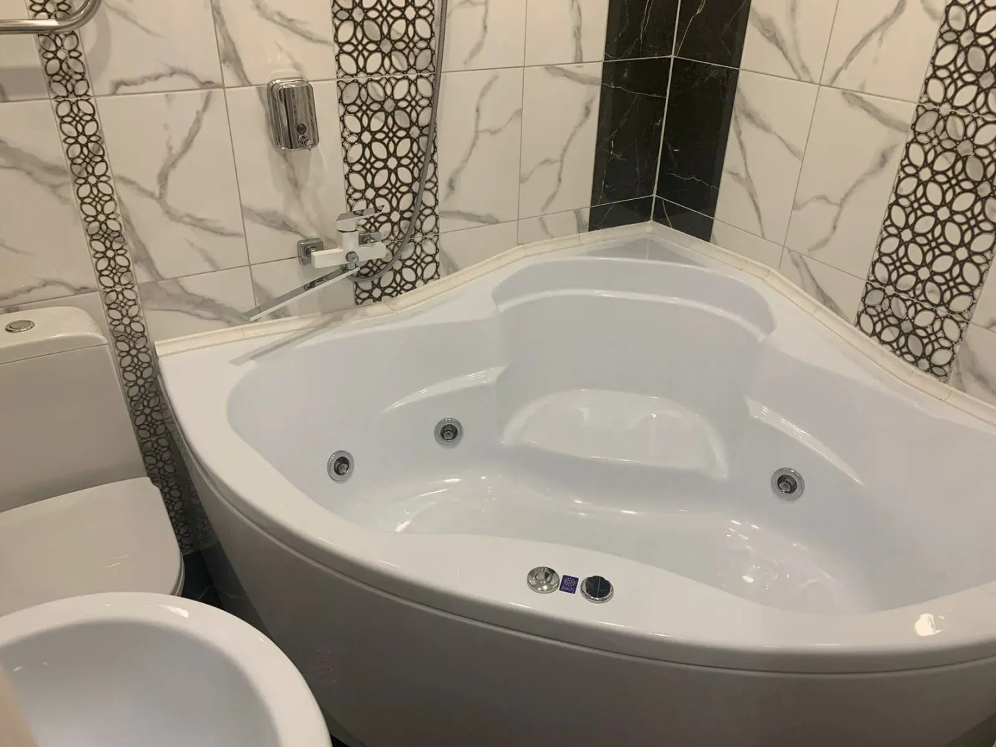 Квартира Студия с джакузи на пр.Старо-Петергофском д.52