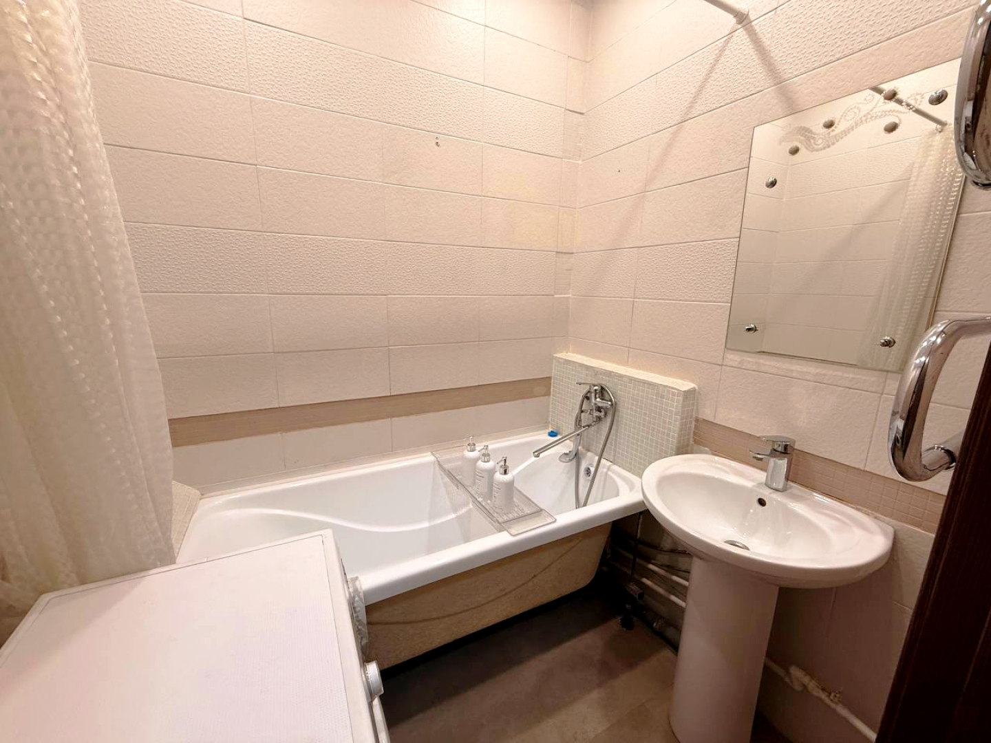 2 Комн Квартира в Центре Кызыла