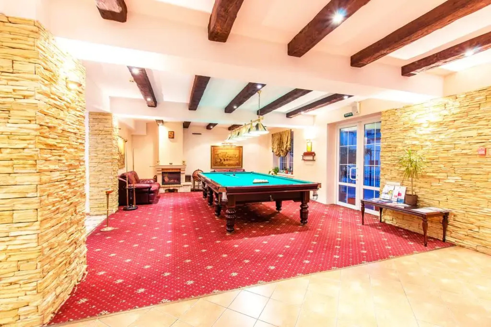 Отель «Вилла Риф»