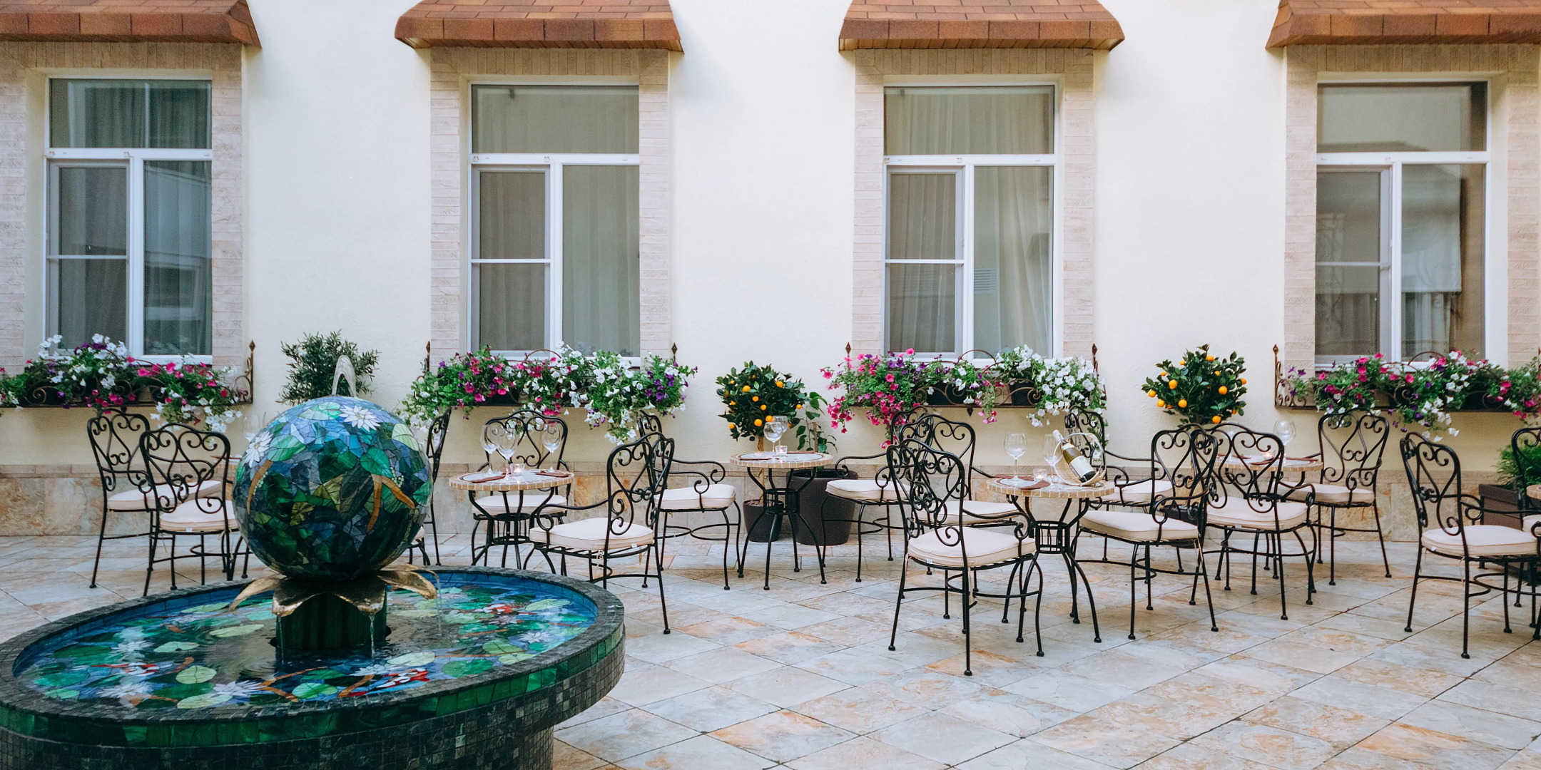 Отель Арагон