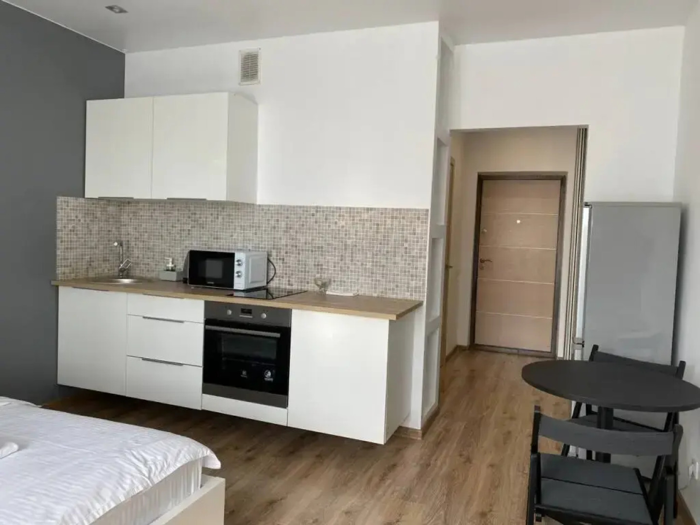 Апартаменты Домант Романова 60/1 (8)