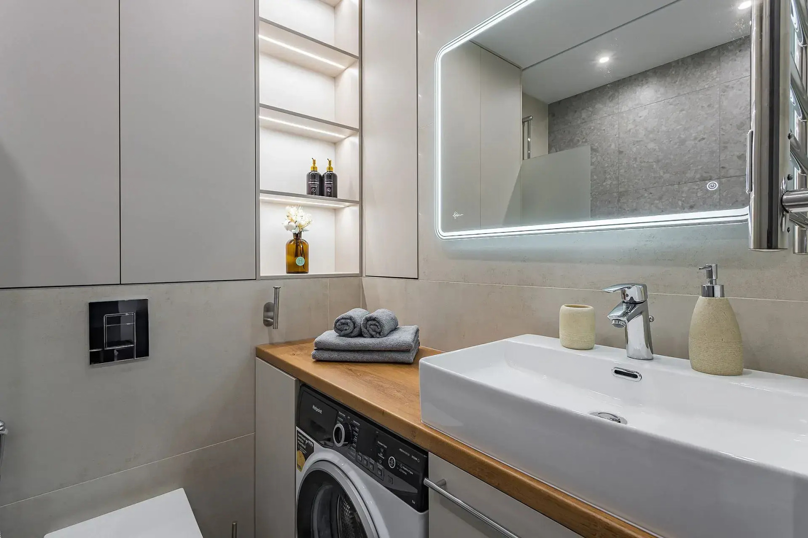 Апартаменты в центре города на улице Б Панина с парковкой Сова-Дом