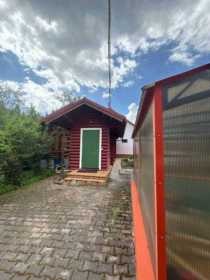 Частный дом Уютный жилой зимний в сказочно живописном месте