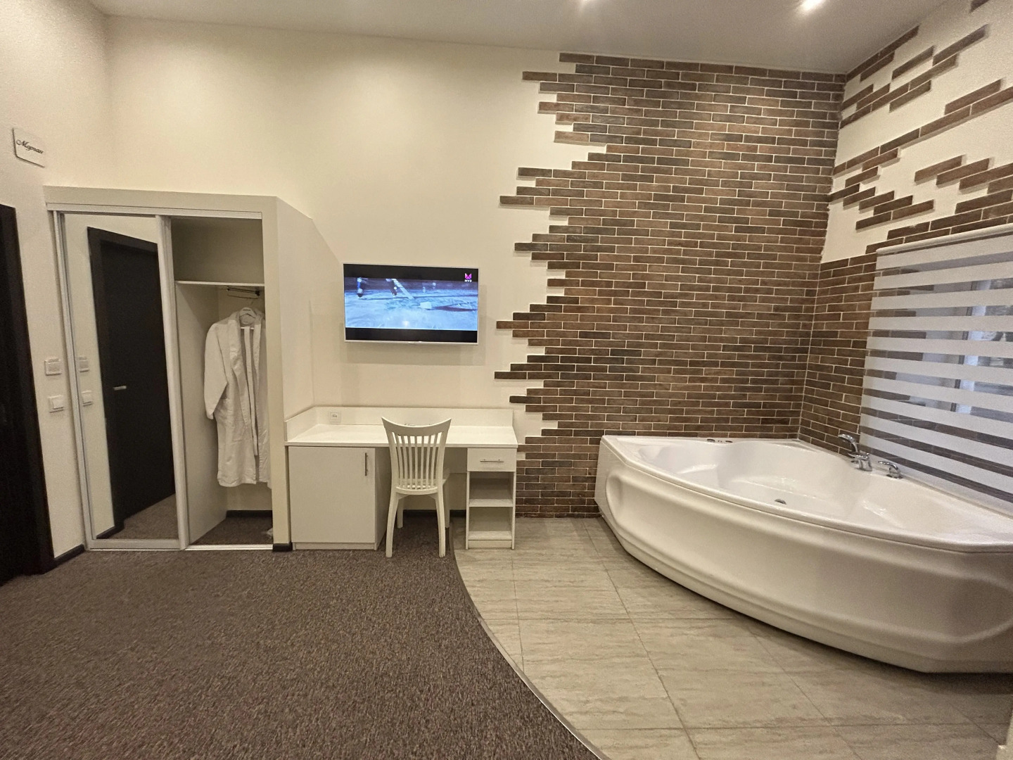 Отель Морган