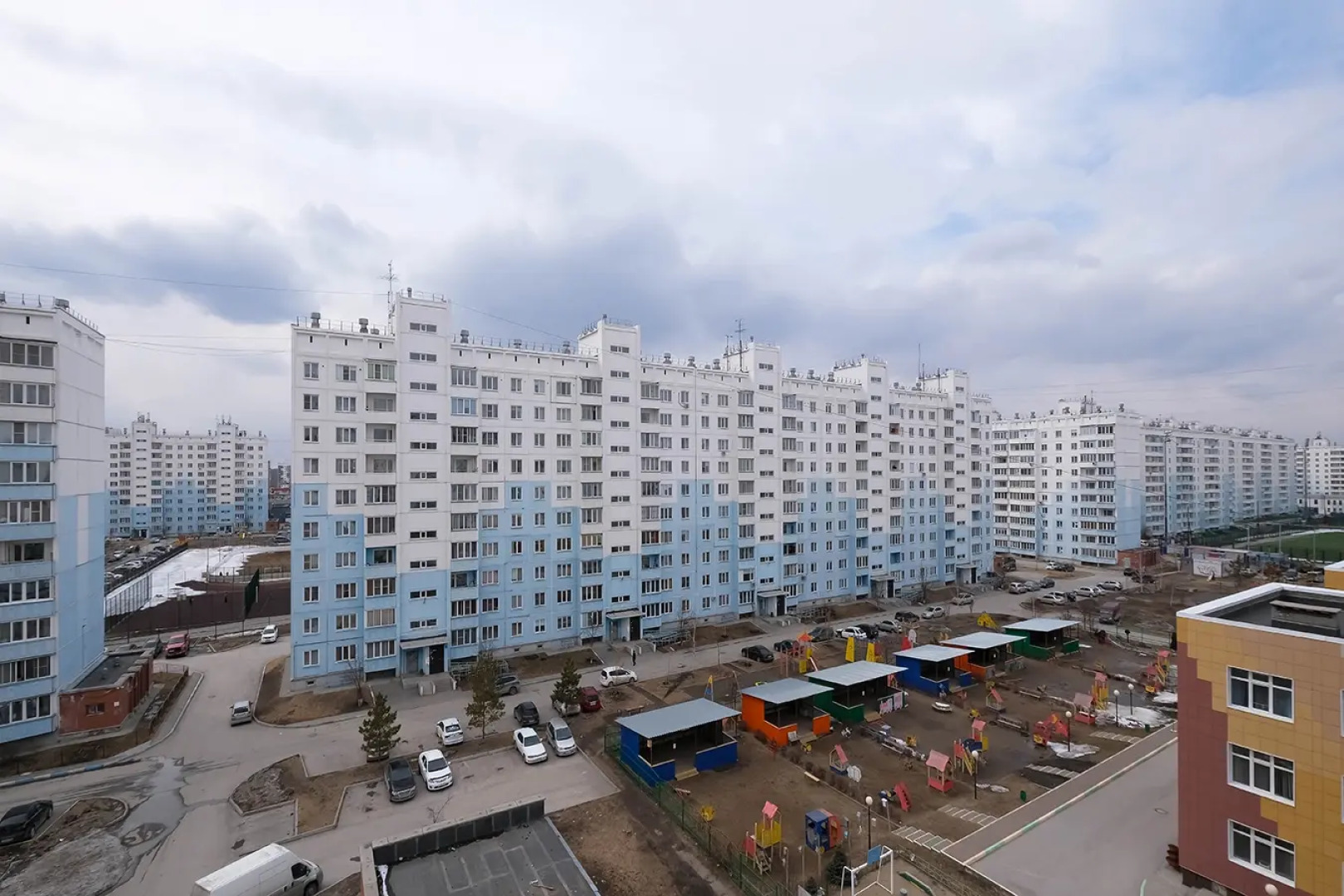 Квартира рядом с Мнтк им. Федорова и Ск Заря