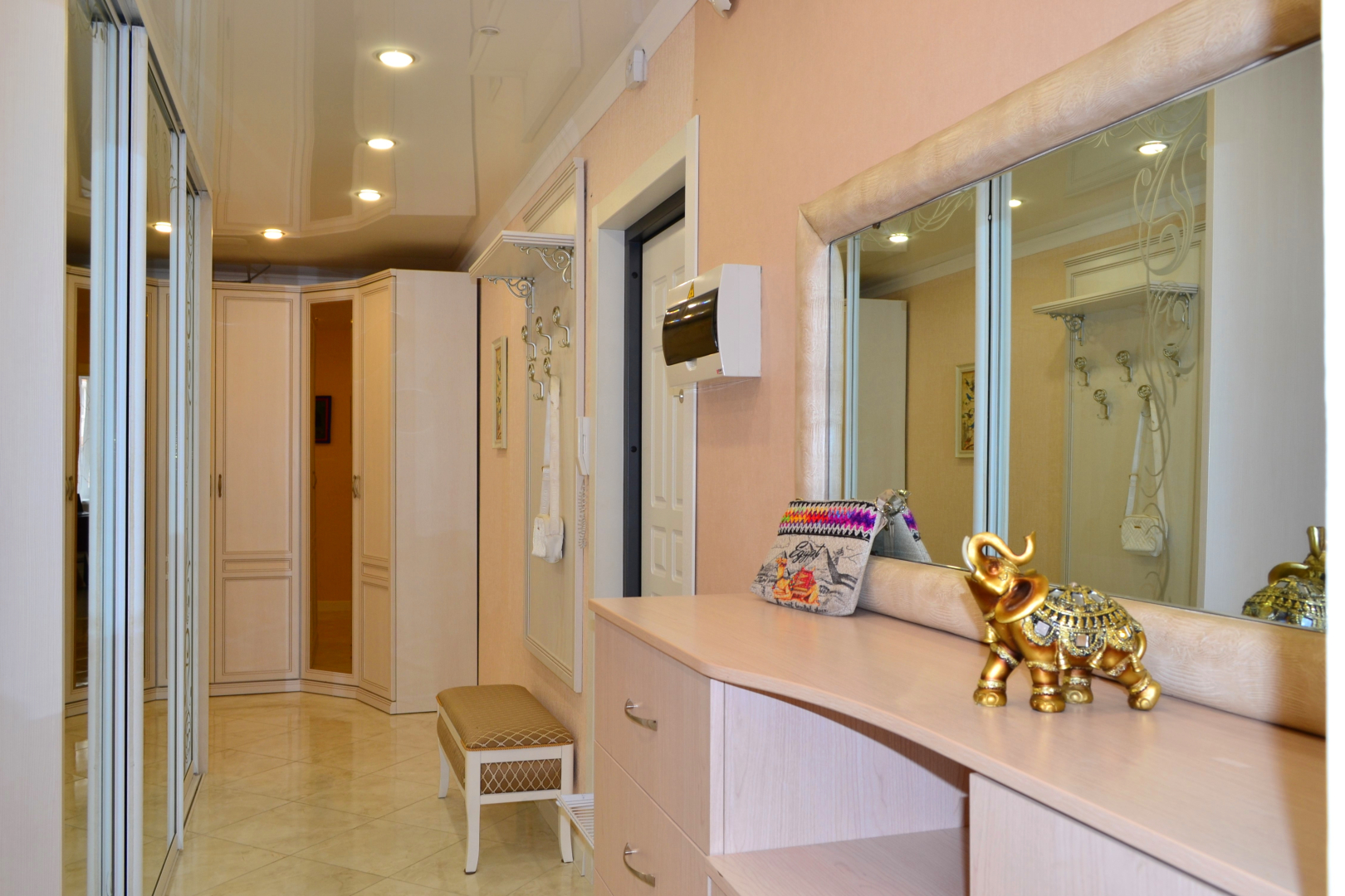 Квартира ЭмиЛи Центр — Современные апартаменты для вашего отдыха