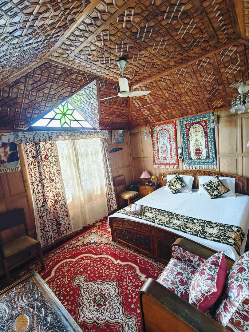 Отель Houseboat Sweetstar