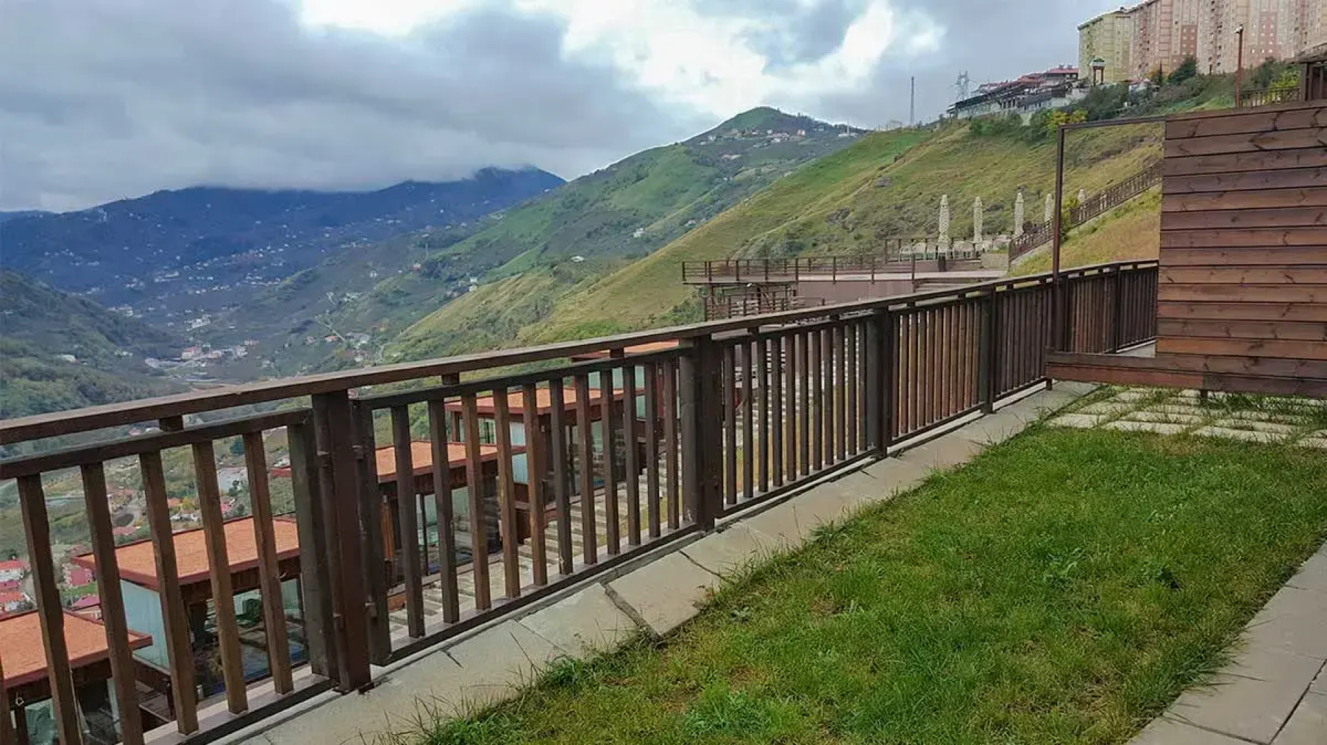 Курортный отель Sera Lake Resort