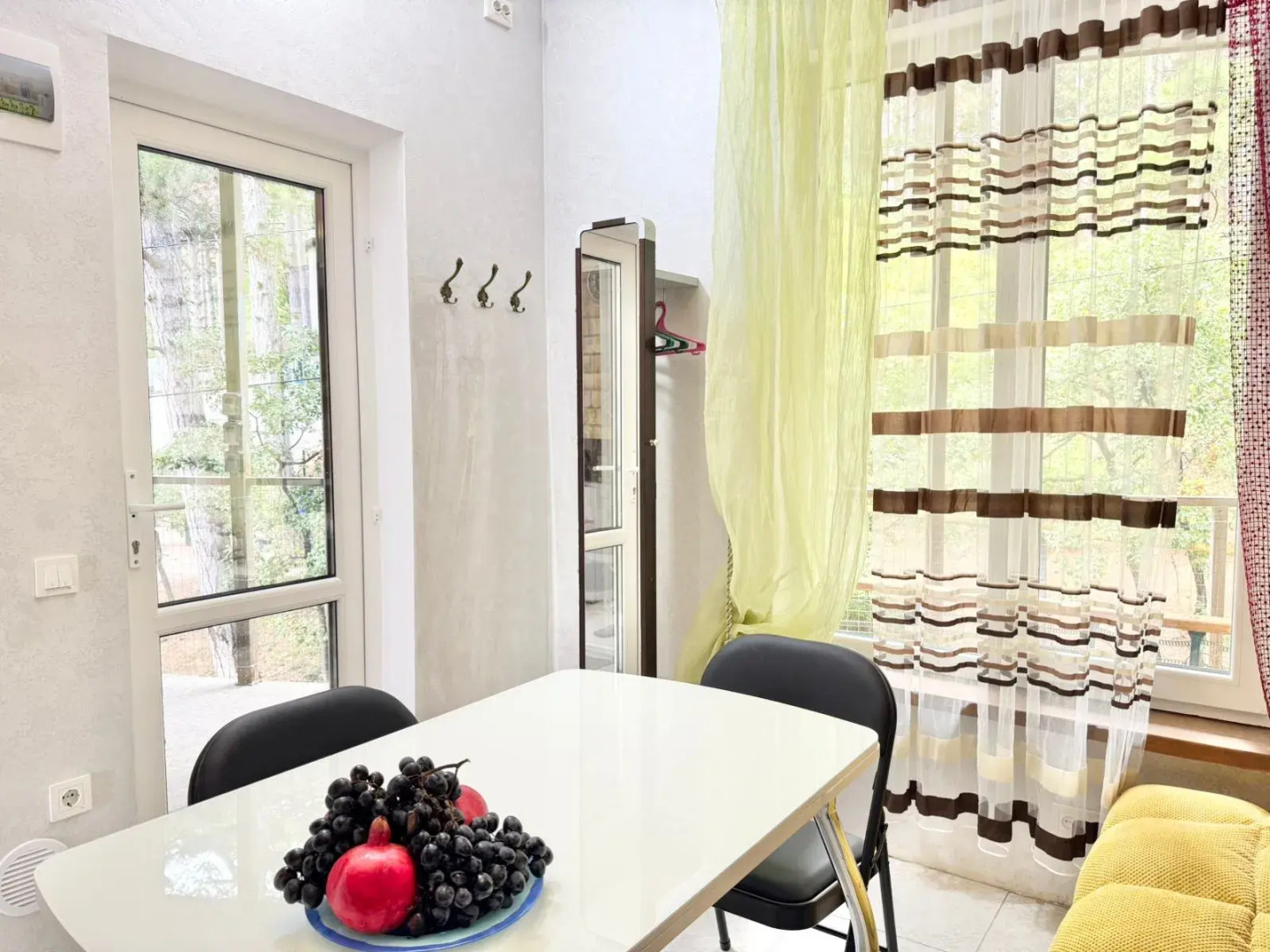 Квартира стильная в горах Ялта