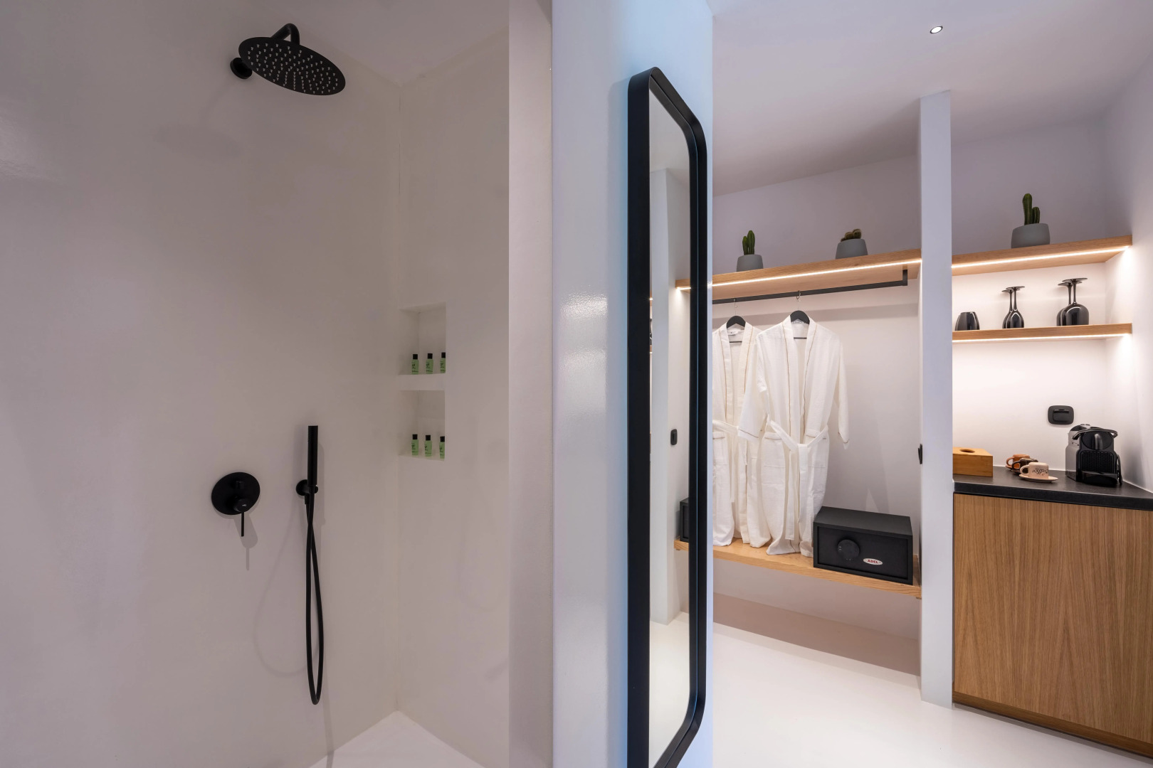 Отель Ftelia Black Villas