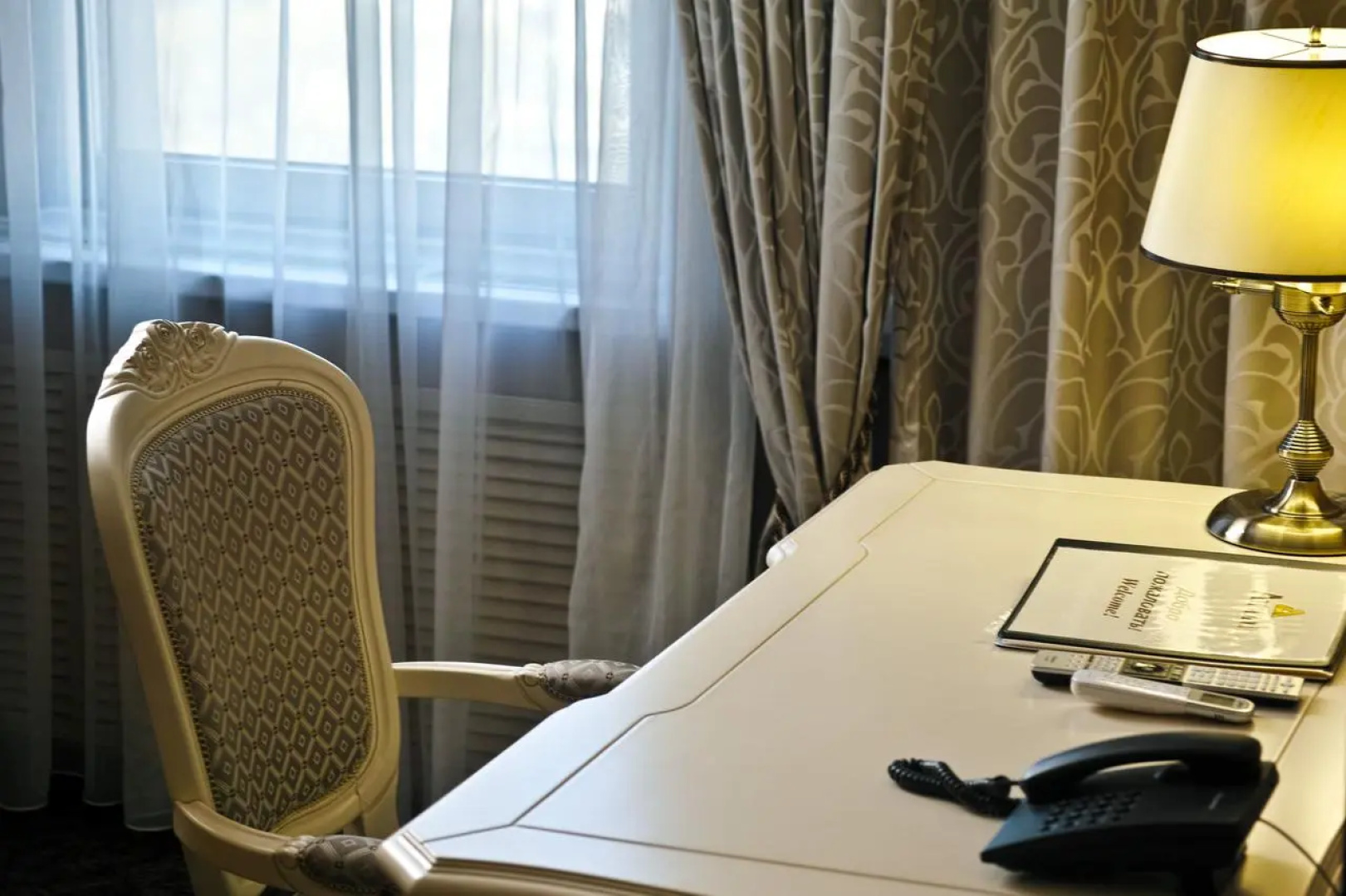 Отель Атриум