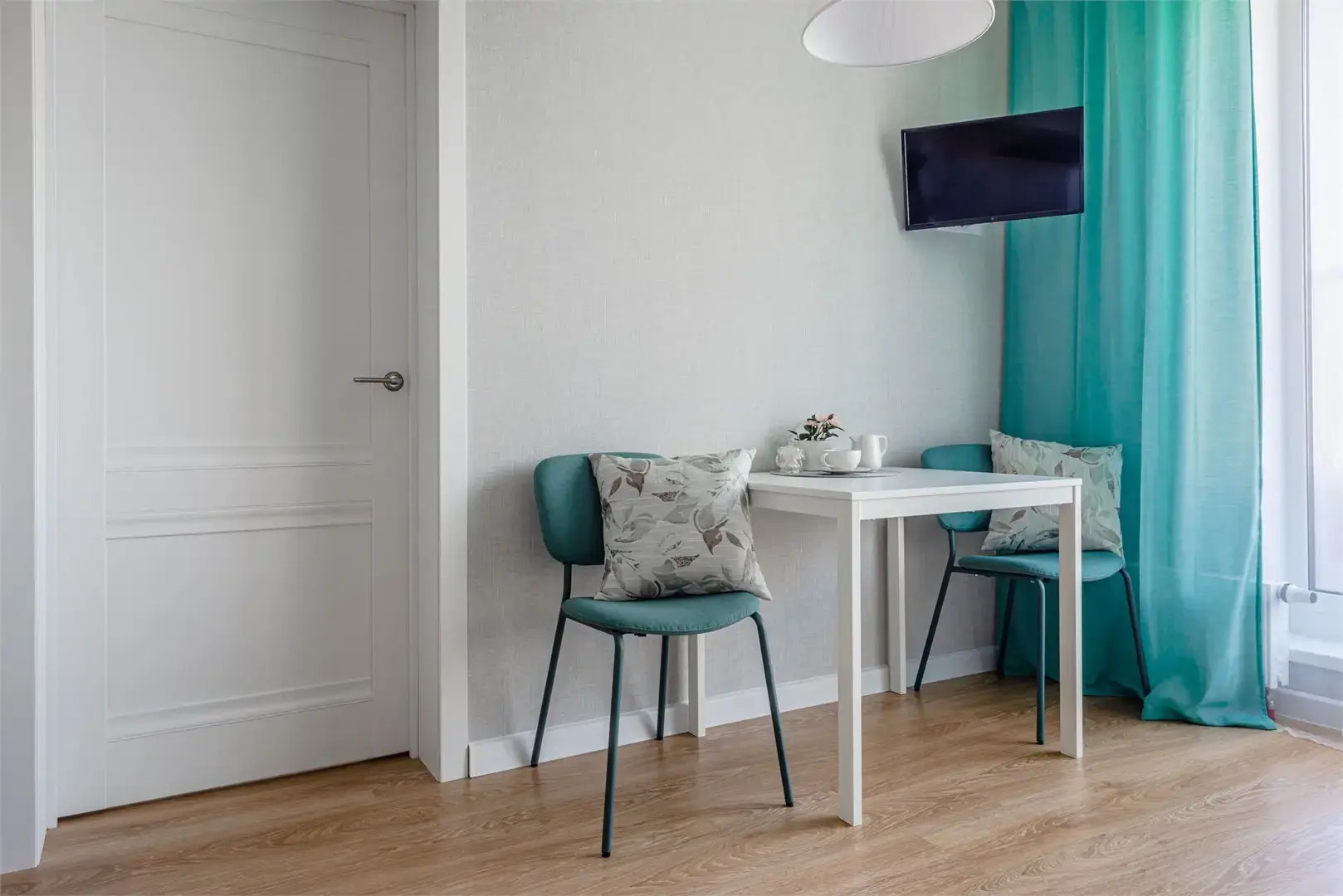 Евродвухкомнатные Апартаменты на Стачек 62