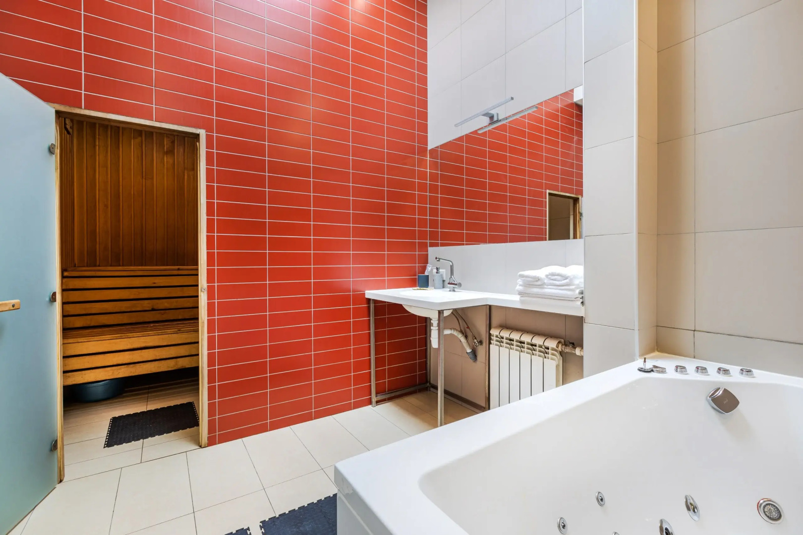 Апартаменты Superior Aparts Seleznyov Sky 1