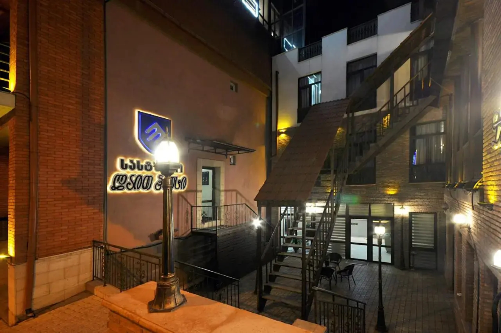 Отель Light House Old City Hotel