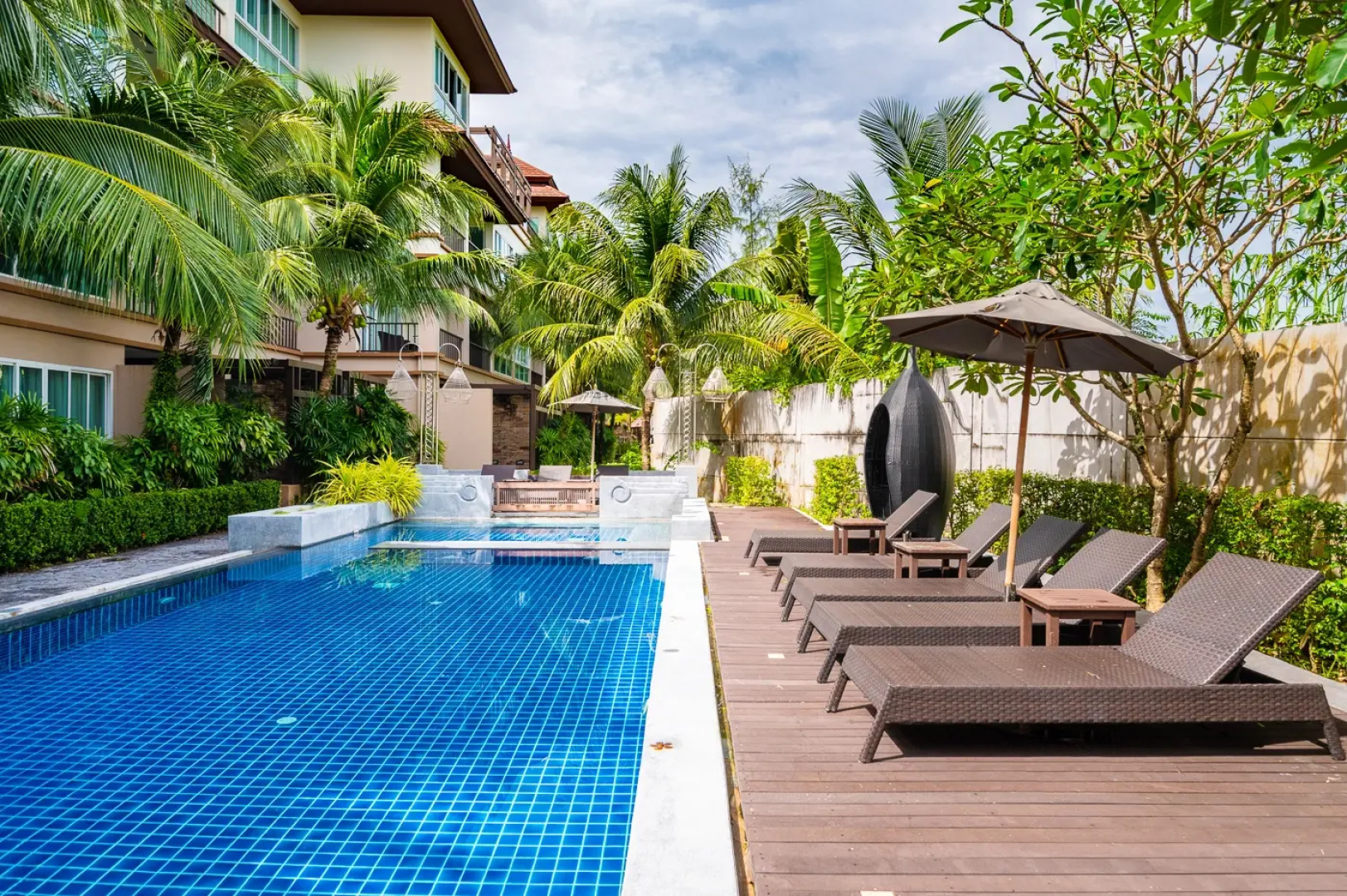 Отель Coco Phuket Bangtao Beach