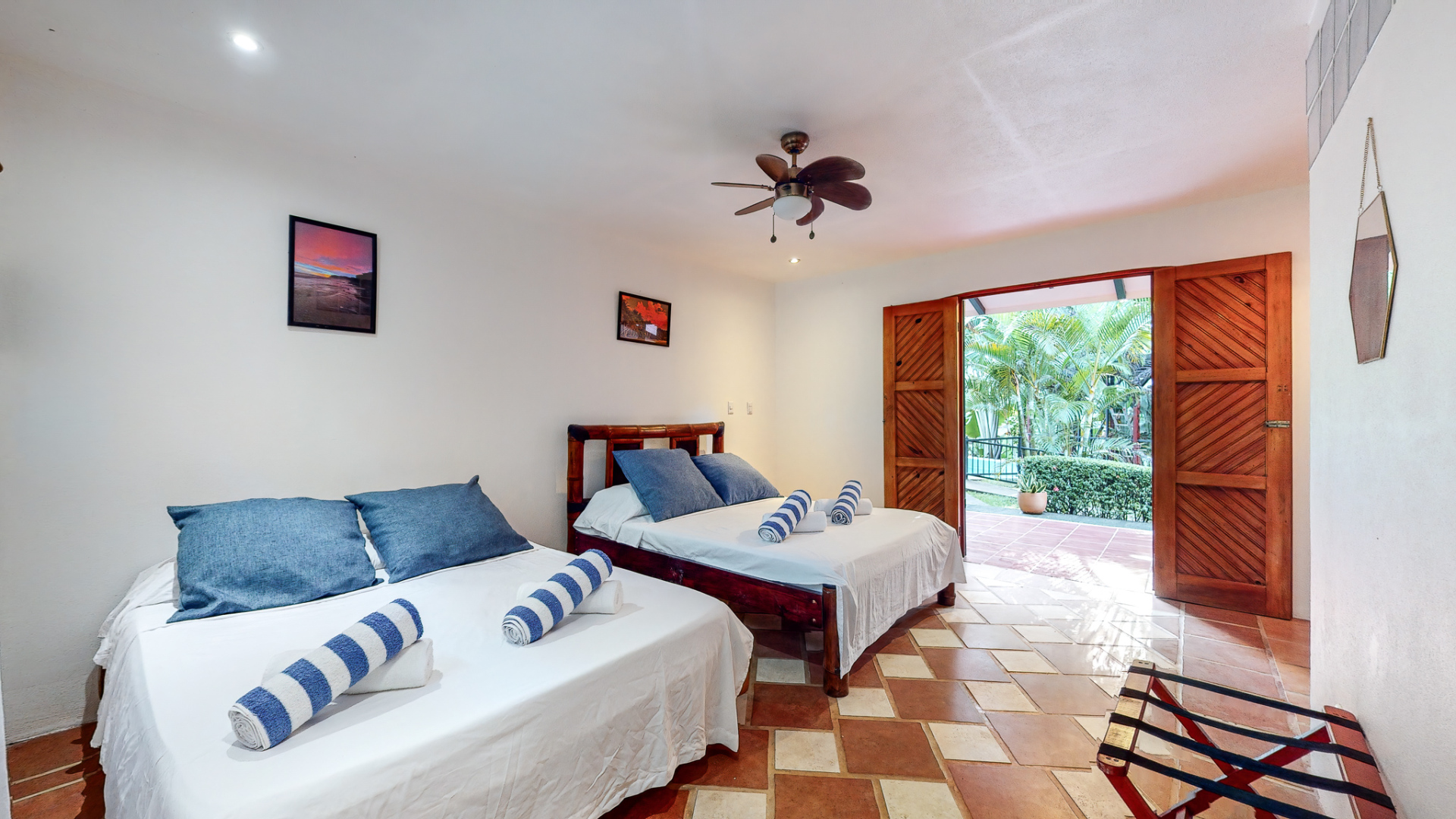 Апарт-отель The Scarlet Villas