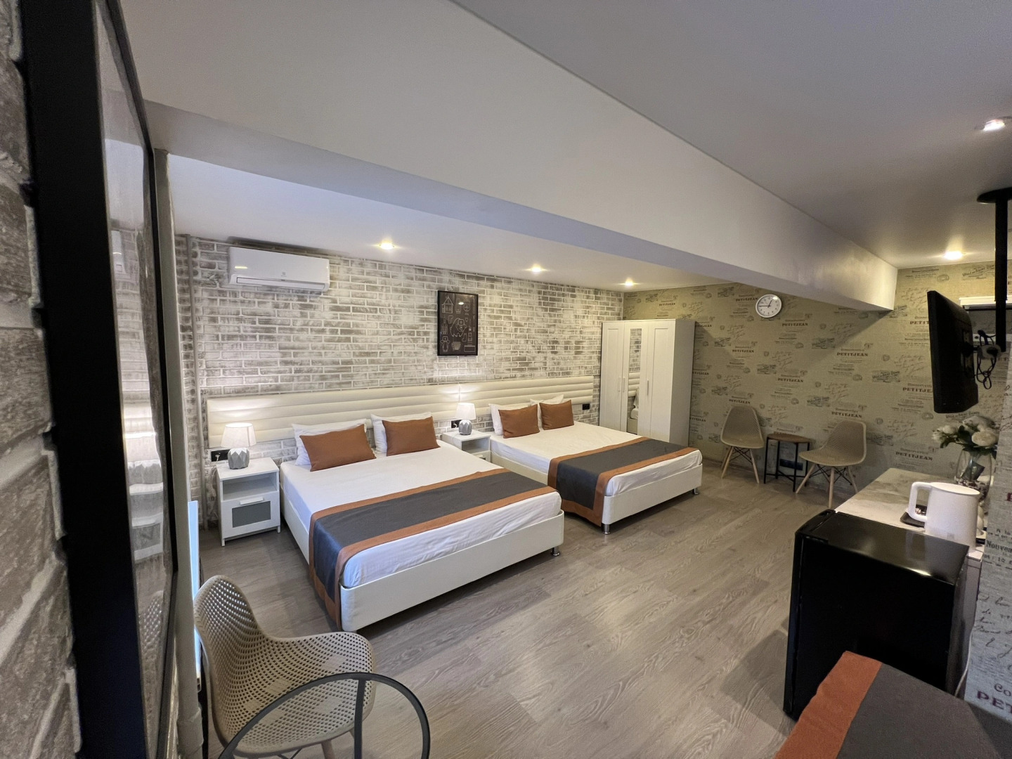 Мини-отель Городской отель Apartments 4