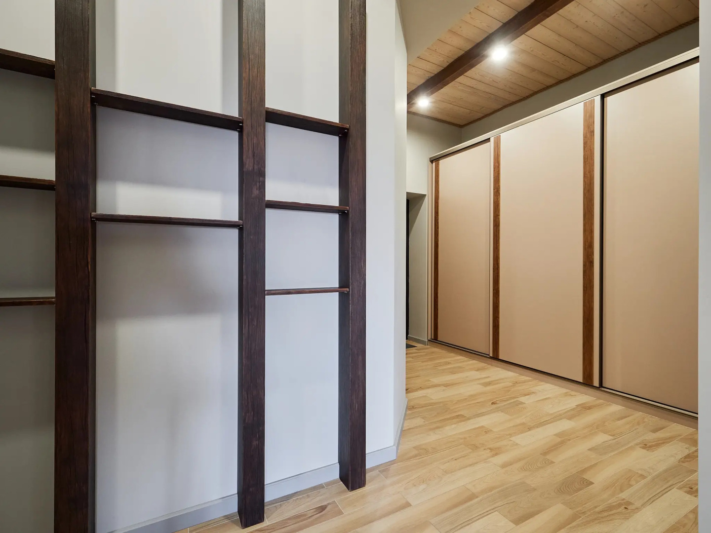 Апартаменты Миндаль Ирины Савельевой В центре у Каскадной лестницы и входа в Национальный парк