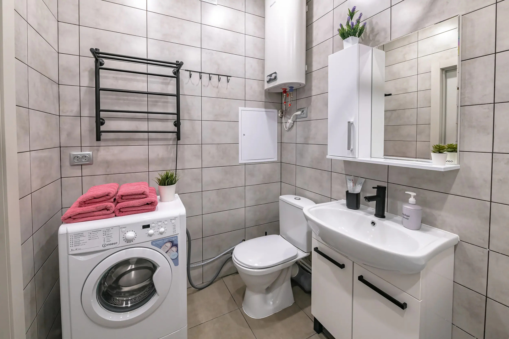 Апартаменты TopHouse на Нейбута  2А к4