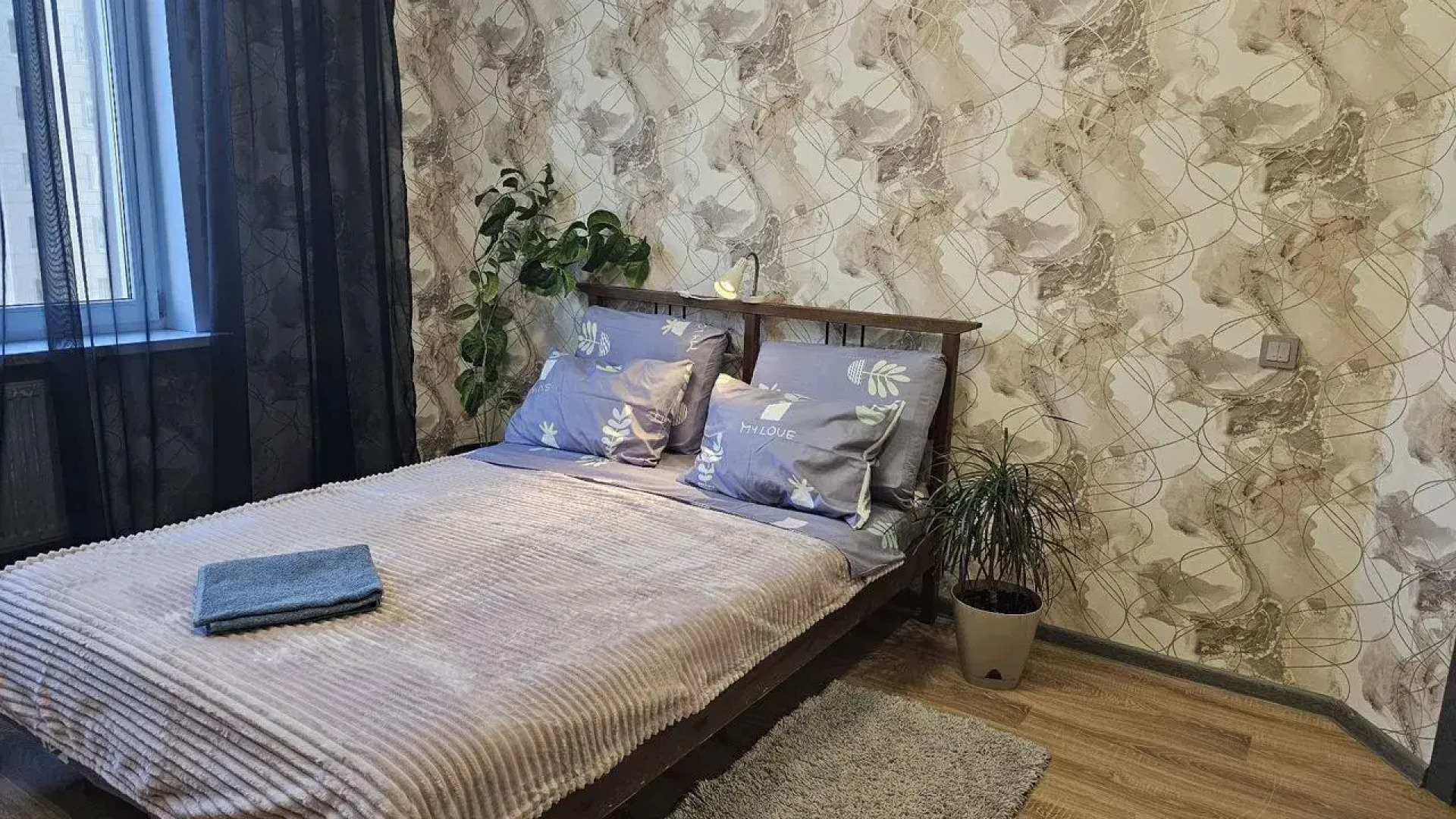 Квартира просторная на бульваре Космонавтов 5