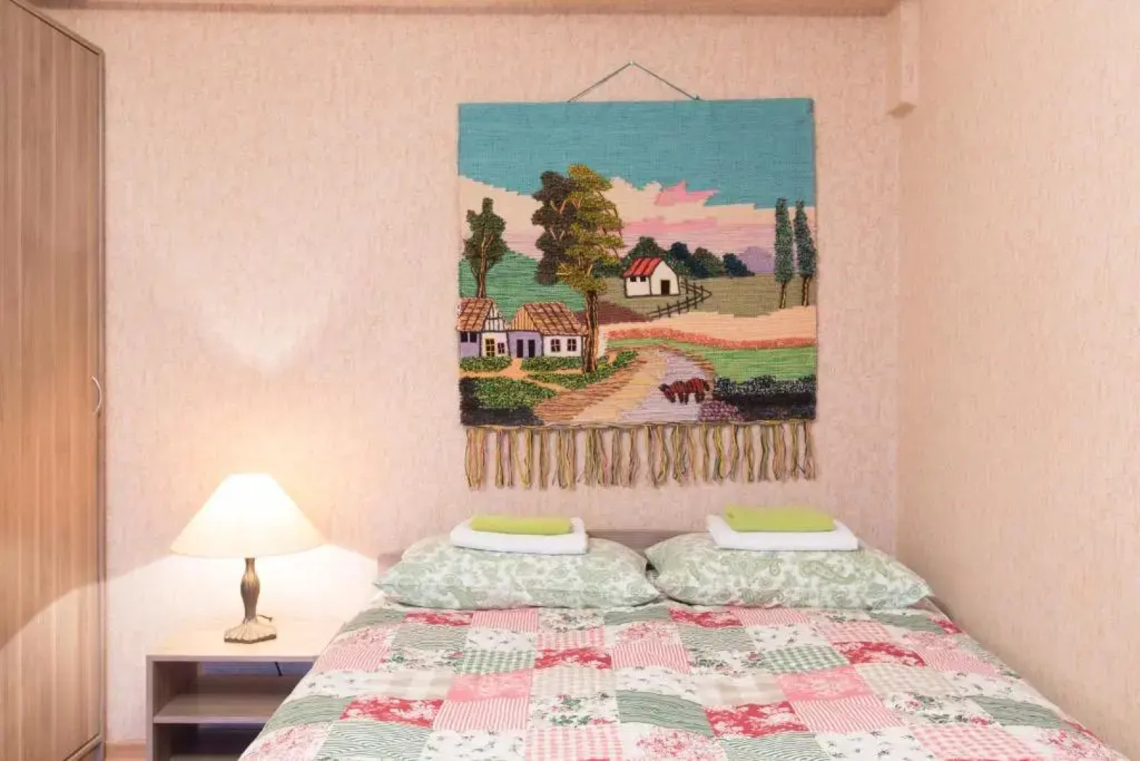 Апартаменты на Академической-Крымской