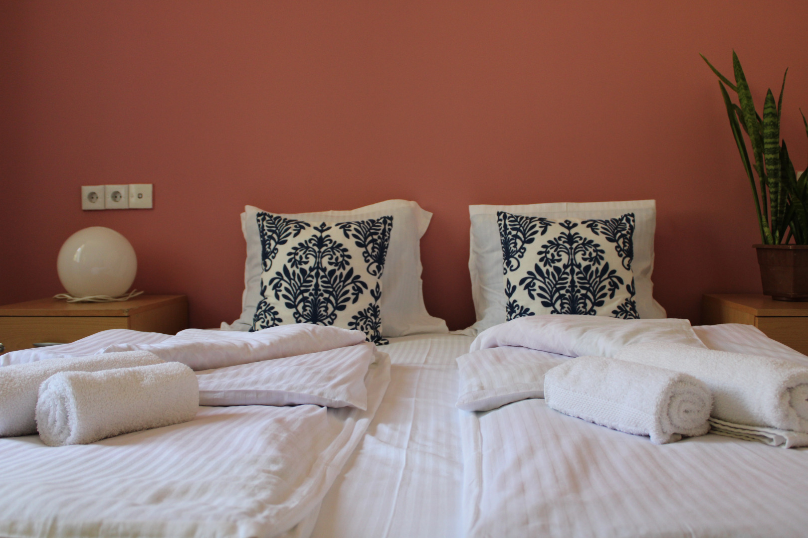 Хостел  JR's House