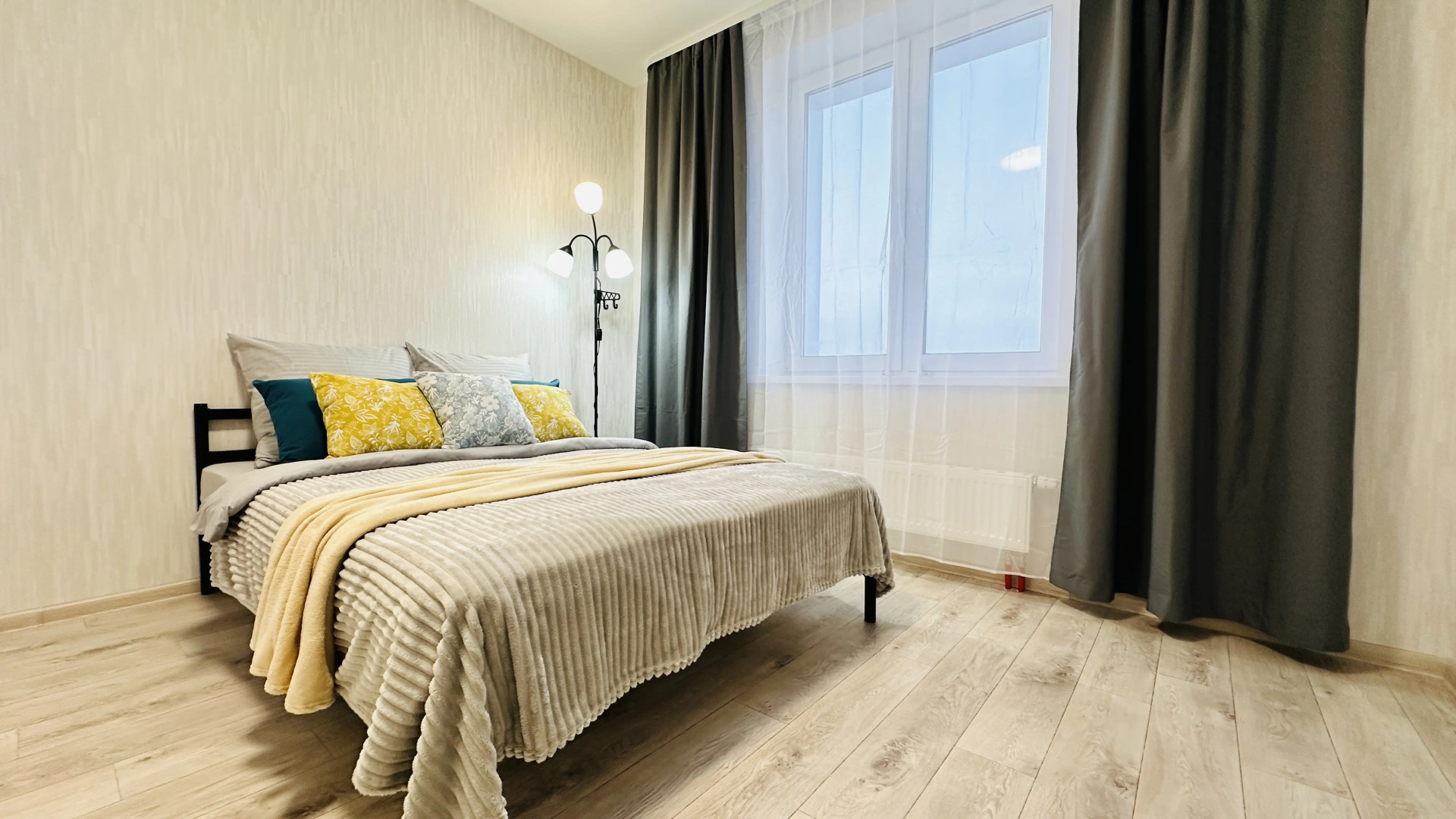 Квартира Уютная Евро-двухкомнатная на 23 этаже