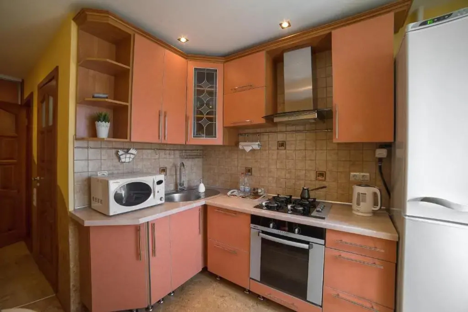 Apartments Stroitelei street 40