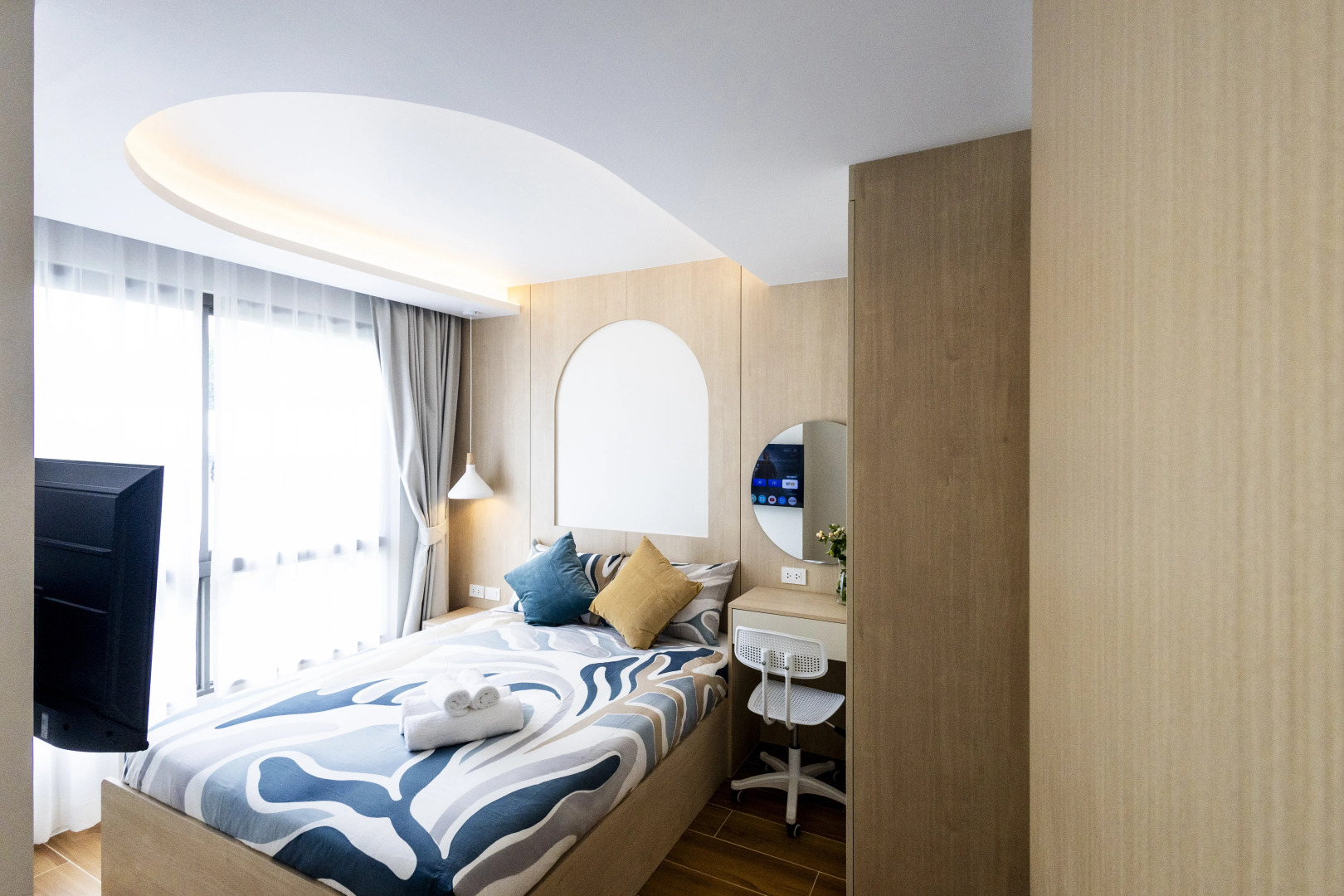 Квартира дизайнерская двухкомнатная рядом с Камалой бассейн фитнес и шаттл