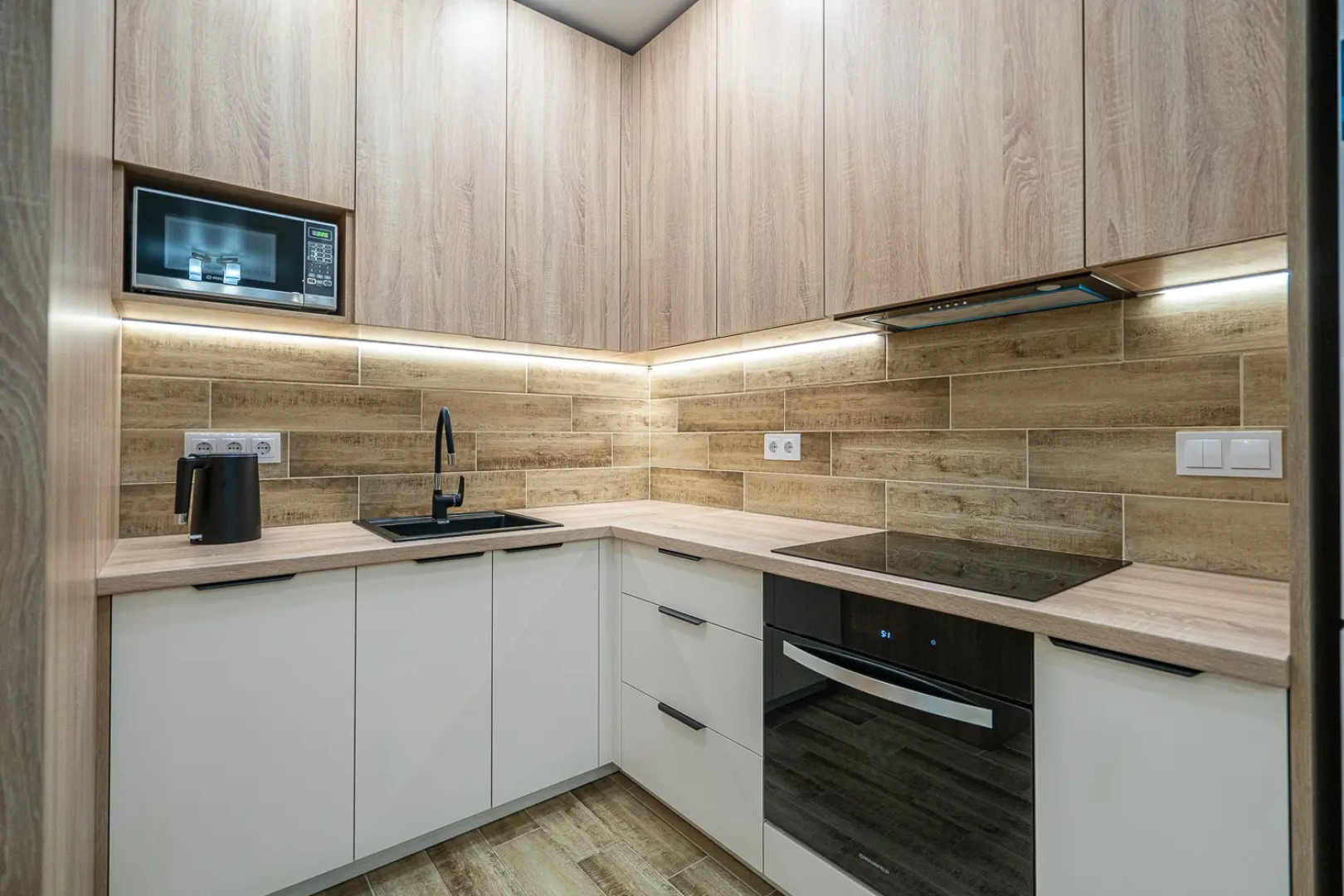 Двухкомнатные Апартаменты Ladgorna на Макаёнка 12к