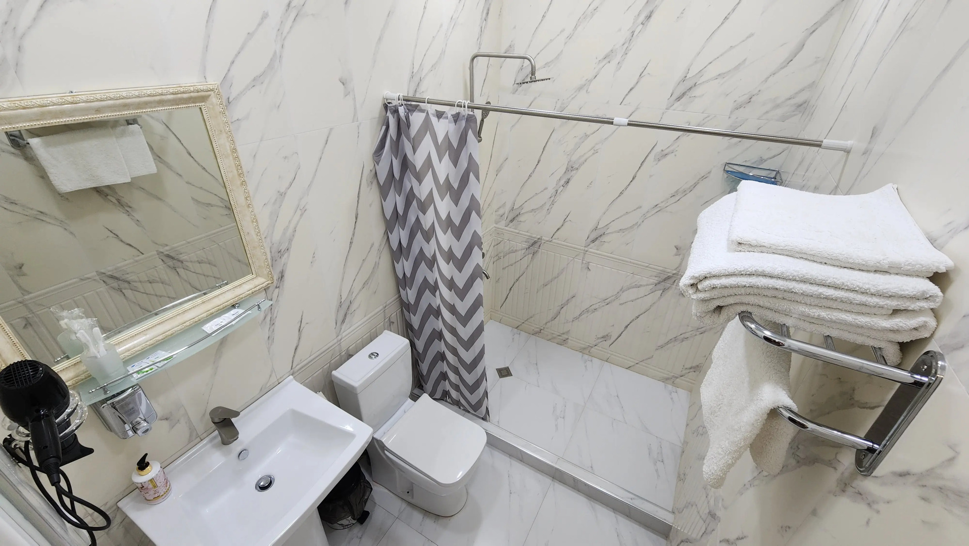 Отель Golden Resort