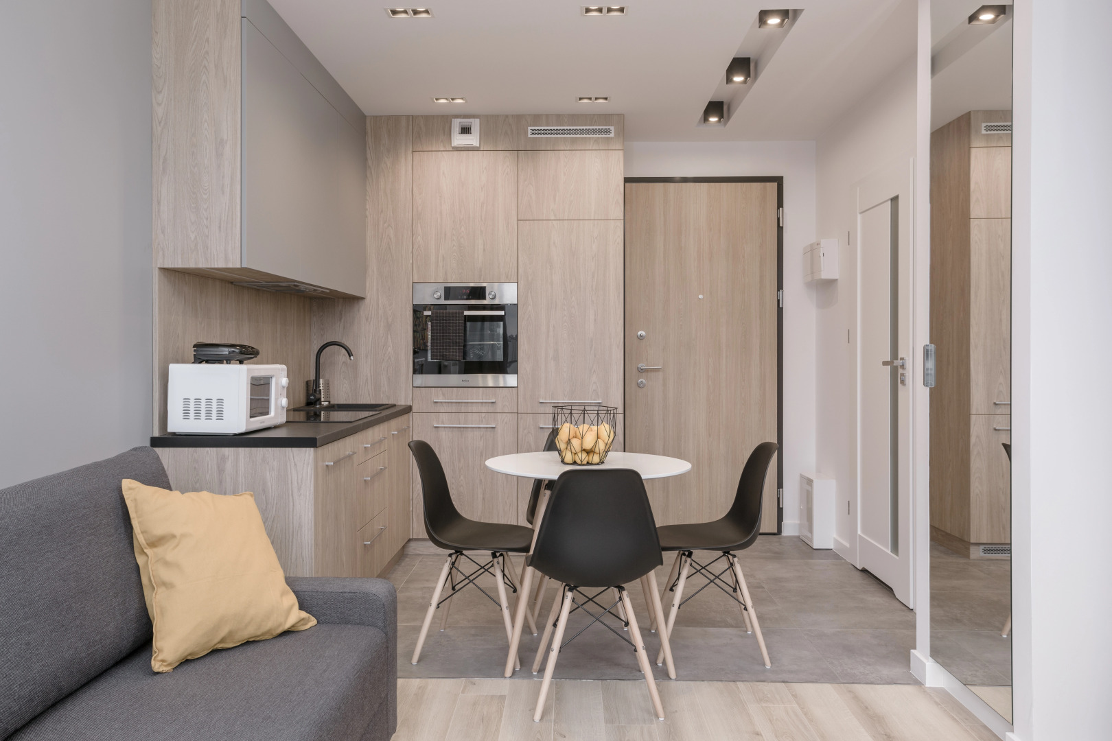 Апартаменты Chill Apartments Wola Center