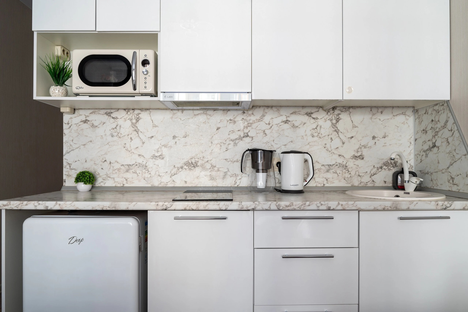 Апартаменты Студия у моря с бассейном на территории. Каравелла 112