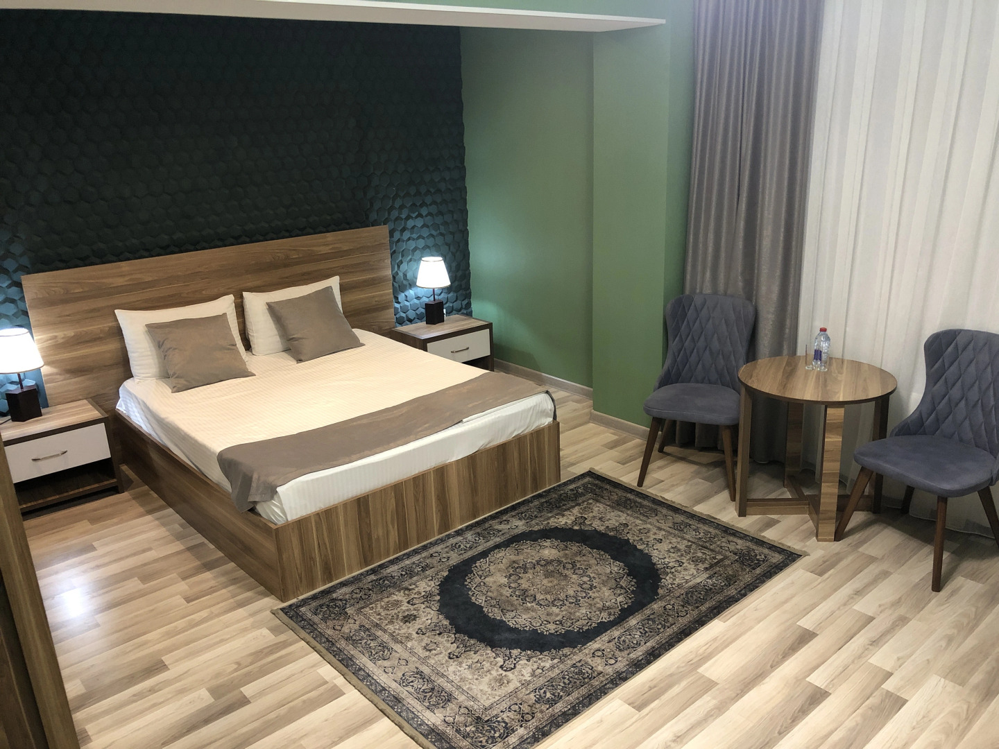 Отель Gallery Lux