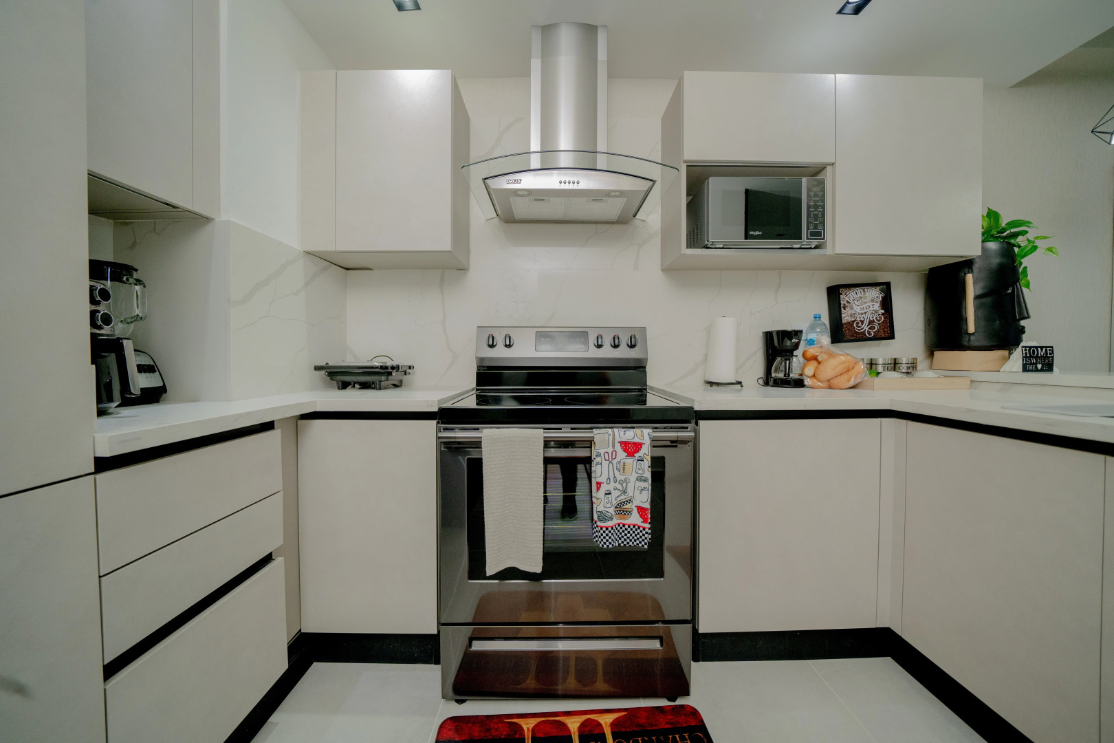 Apartments Сozy and Stylish home