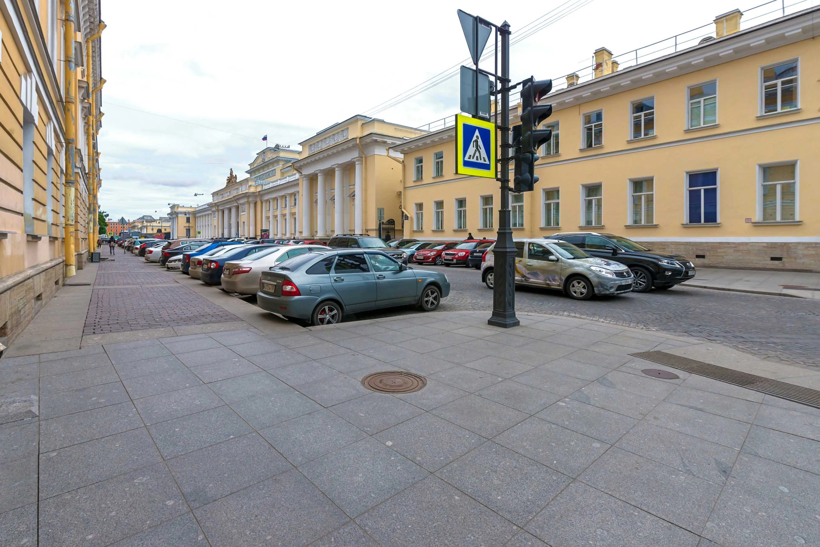 Квартира Репин у Русского музея в Доме Художников BookingSPB