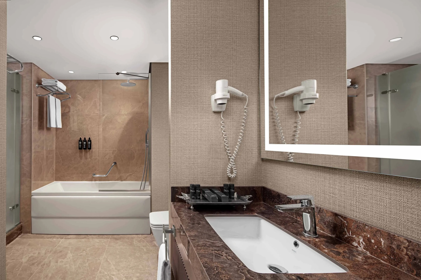 Grand Cevahir Hotel & Convention Center