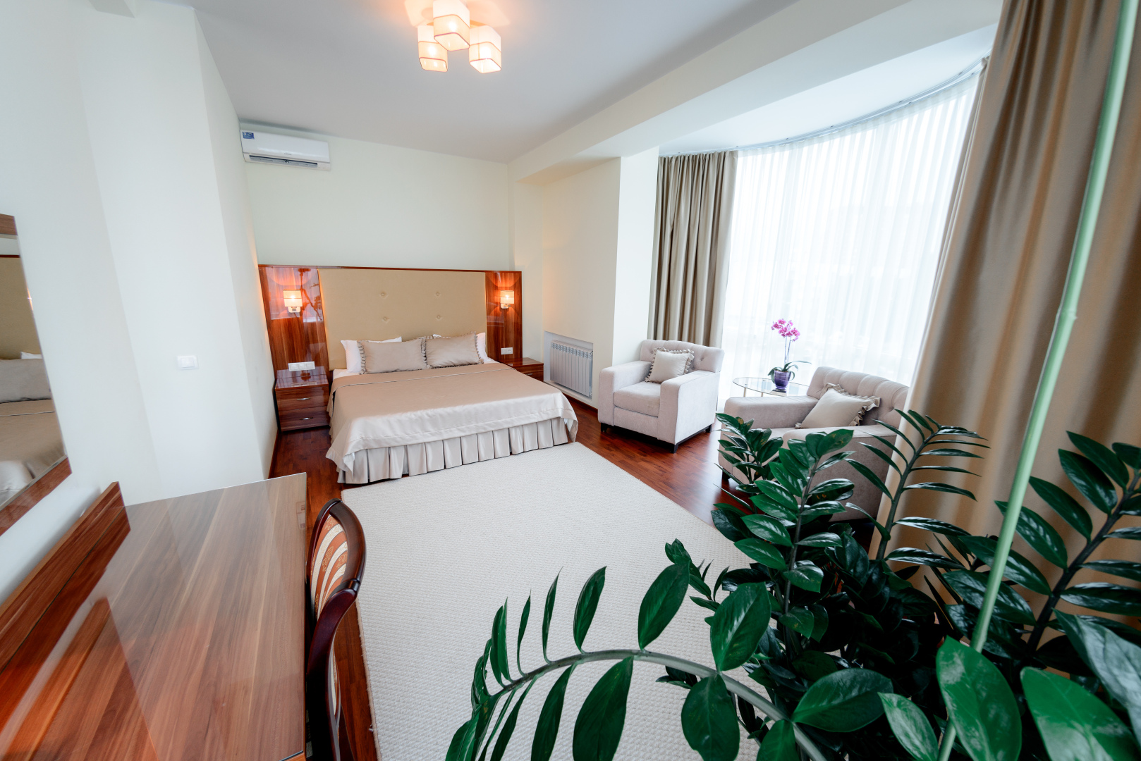 Отель Метрополис