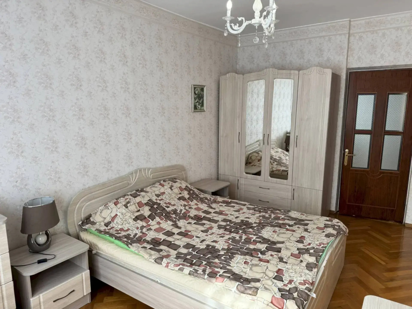 Квартира 476 4Комнатная в Центре с Балконом 7 Мин до Моря