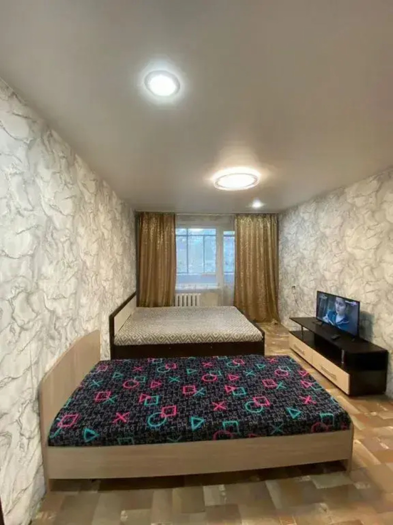 Квартира 2-комнатная на Строительной 14