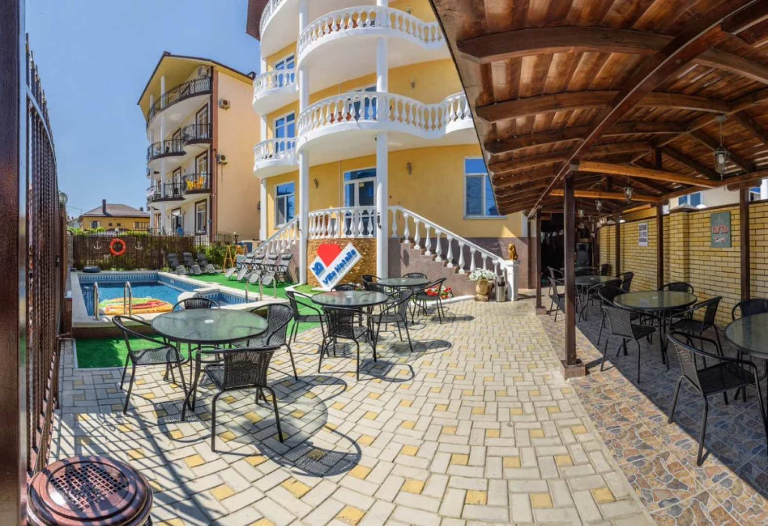 Отель Море-море