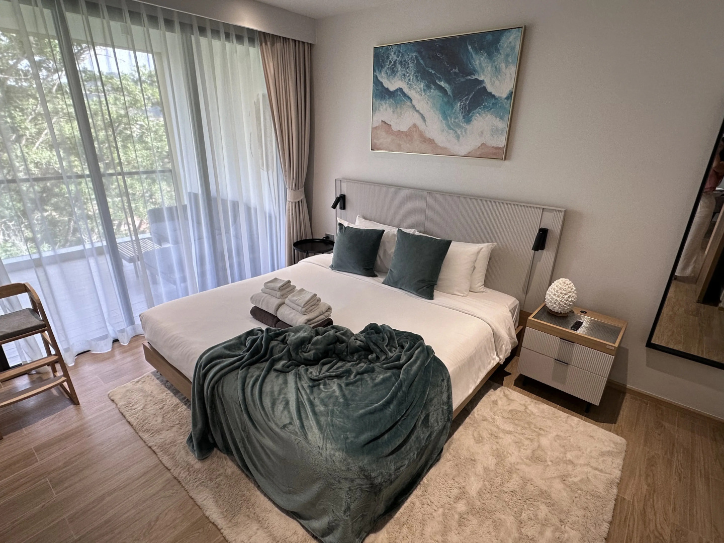 Апартаменты 2-комнатные с бассейном у пляжа Bang Tao LBS-1508